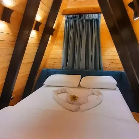 Alpine Arlon Дом отдыха *