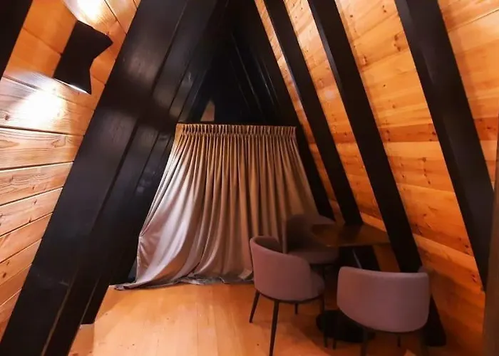 Alpine Arlon Vakantiehuis Gjinar