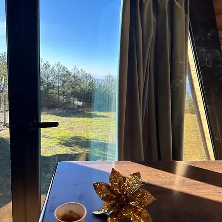 Alpine Arlon בית נופש *